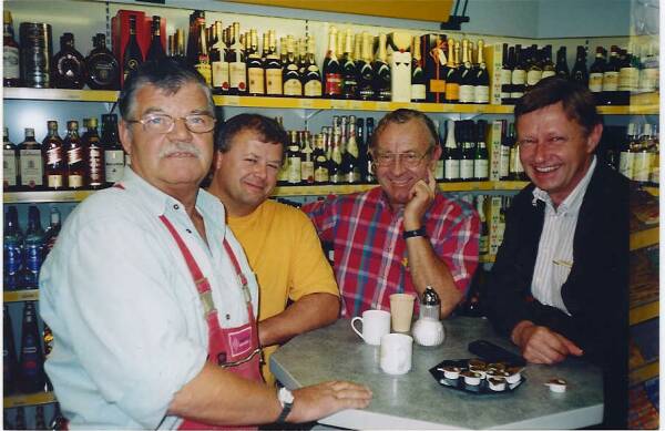 gustavgrosch02k.jpg (44065 Byte)